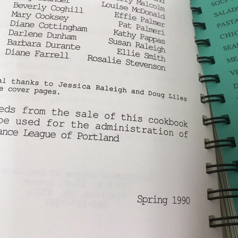 Moonlighting‎ In The Kitchen Assistance League Of Portland Vtg 1990 Cookbook